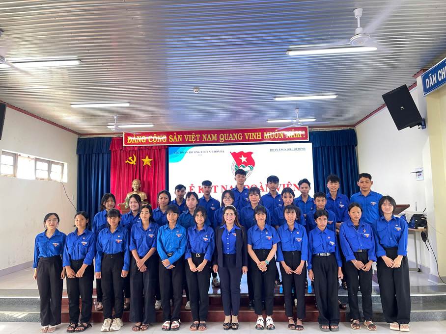 ''A group of people in blue shirts

AI-generated content may be incorrect.''